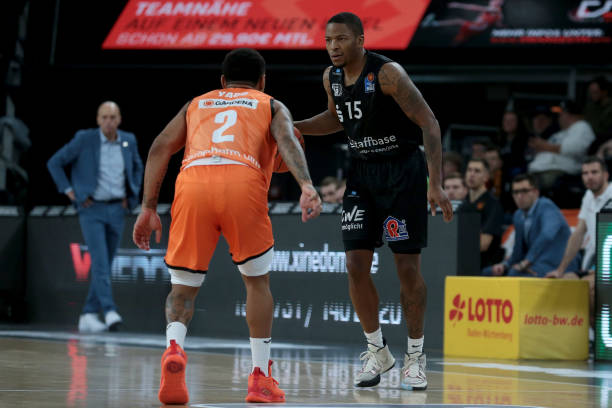 他的价值依 他的价值依