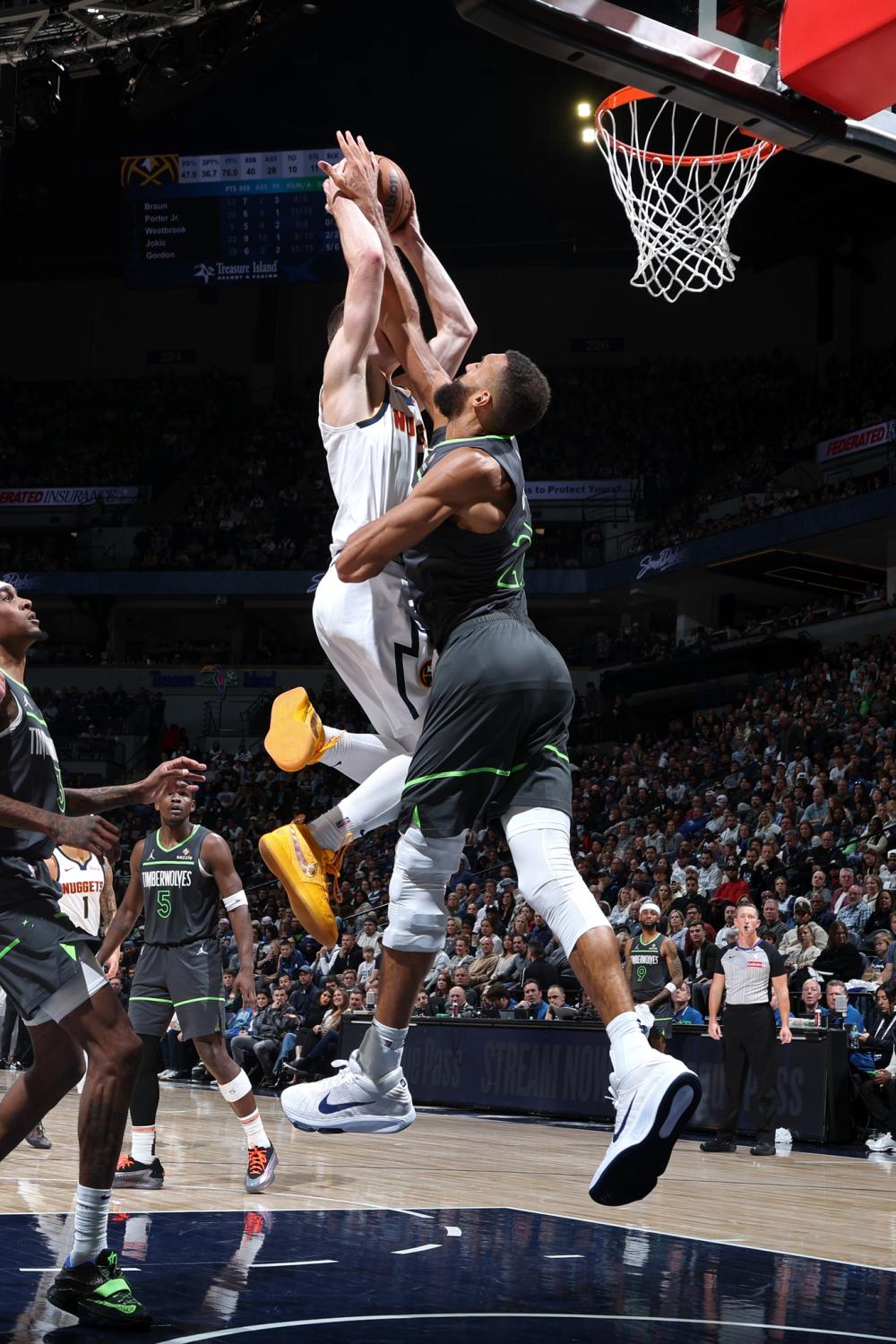 马赛季初的 马赛季初的