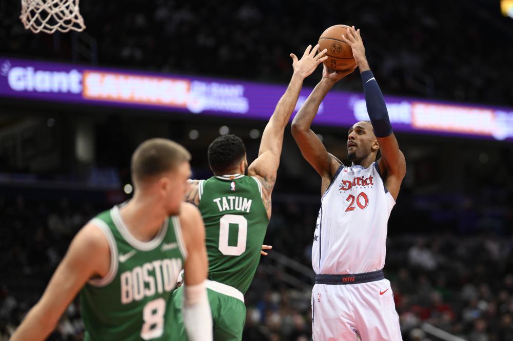 顶的起脚窗 顶的起脚窗